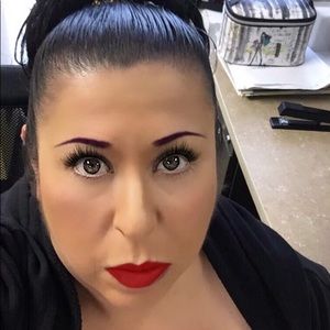 Meet your Posher, Rocio